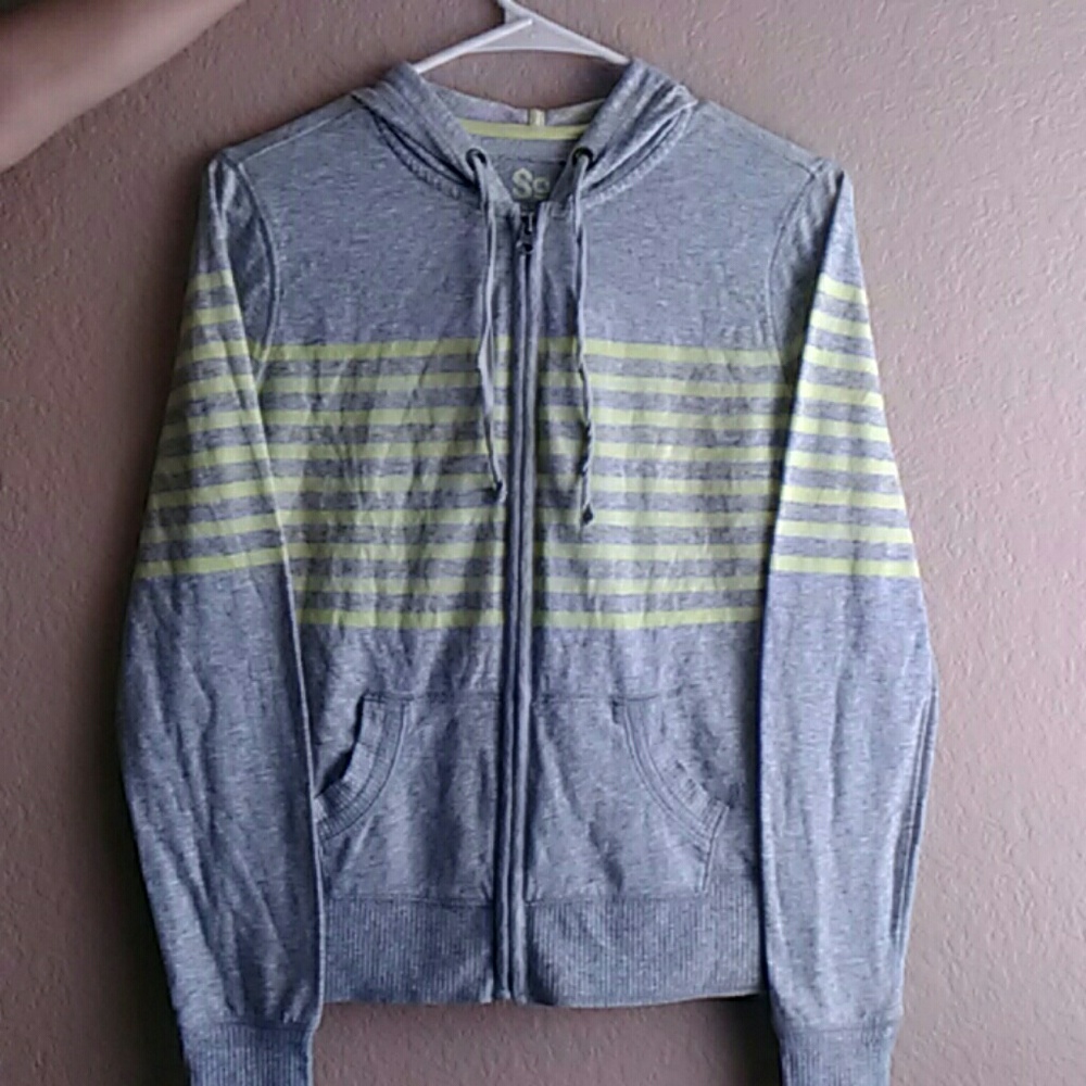 Hooded sweater
